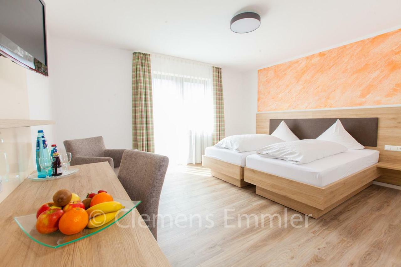 Gasthof Hotel Engel シモンスヴァルト エクステリア 写真