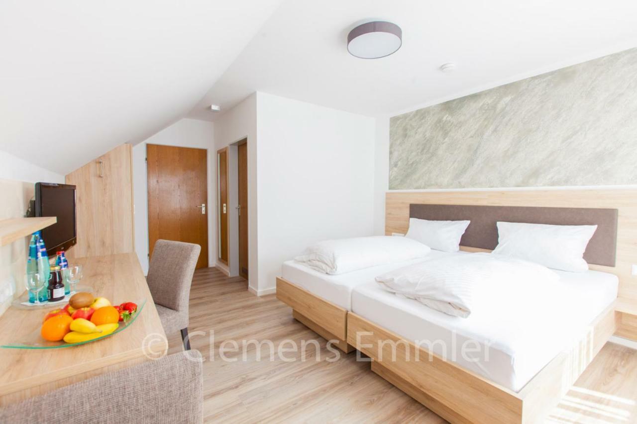 Gasthof Hotel Engel シモンスヴァルト エクステリア 写真